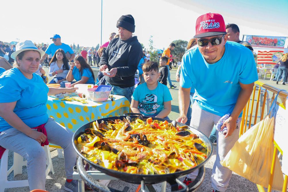 Miles de vecinos de Torrevieja disfrutan del Día de las Paellas en el recinto ferial con motivo de las fiestas patronales de La Purísima2018