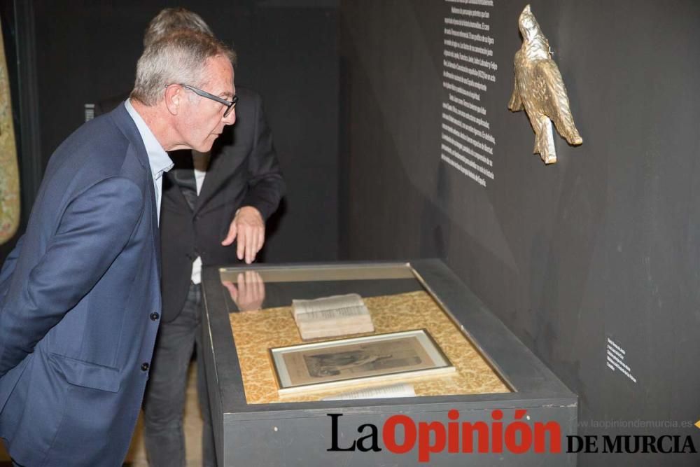 El Ministro de Cultura visita la exposición 'Místi