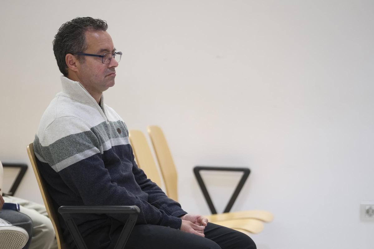 El exconductor de Guaguas Municipales Antonio José M. R. este miércoles durante el juicio.