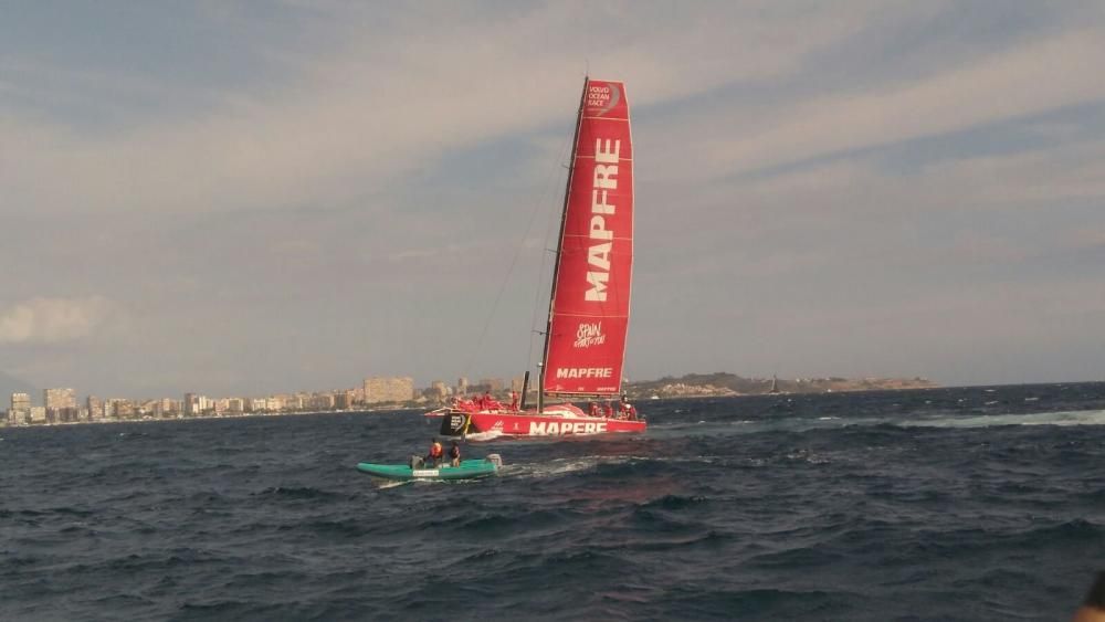 La salida de la Vuleta al Mundo a Vela, resumida en imágenes.