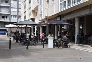 Arteixo abre una consulta ciudadana para elaborar la ordenanza de terrazas que anunció en 2013