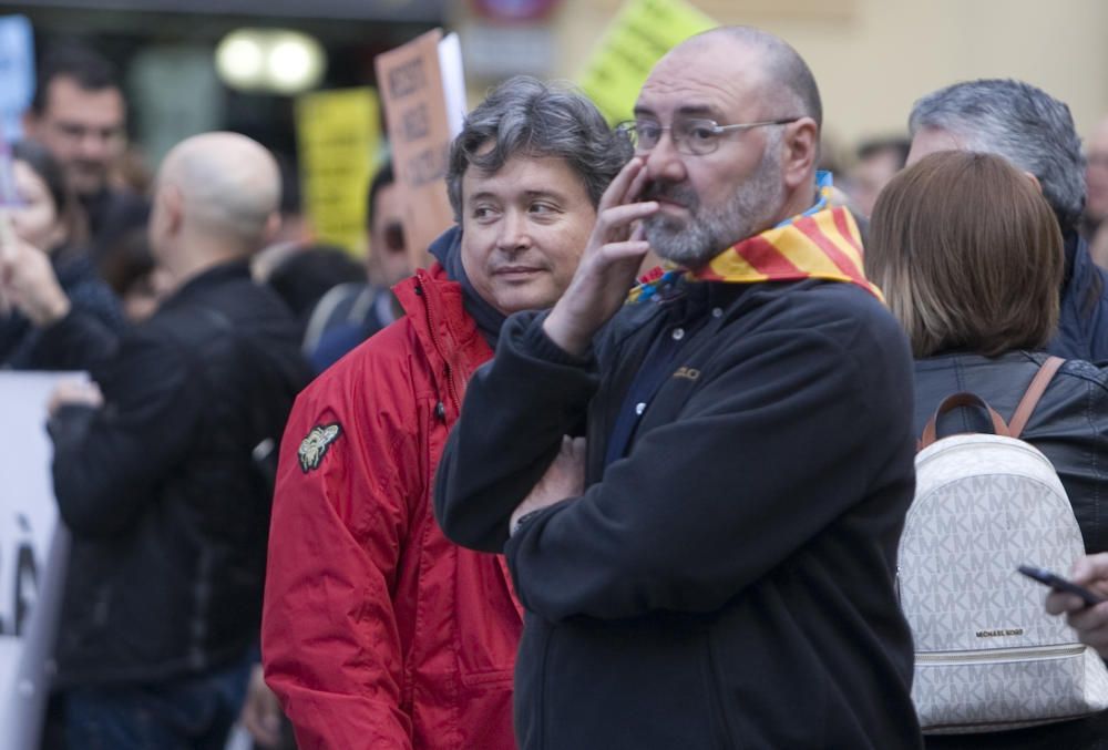 Manifestación en València contra el plurilingüismo