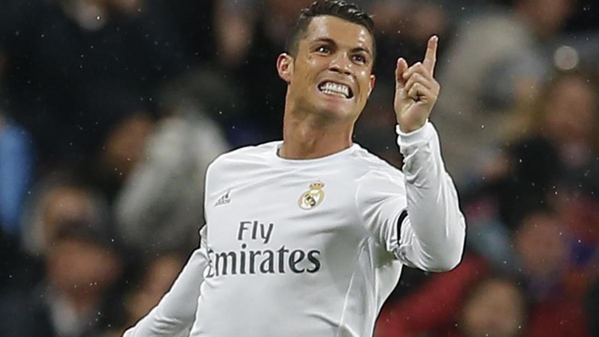 Cristiano Ronaldo celebra uno de sus goles en el Bernabéu.