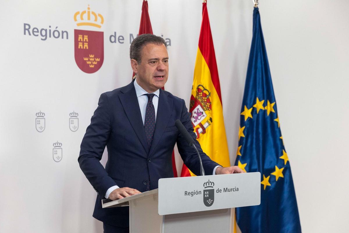 El portavoz del Gobierno regional, Marcos Ortuño, este jueves en la rueda de prensa posterior al Consejo de Gobierno.