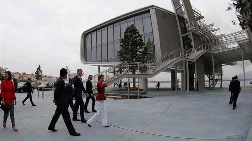 Los Reyes inauguran el Centro Botín, nuevo icono cultural de Santander