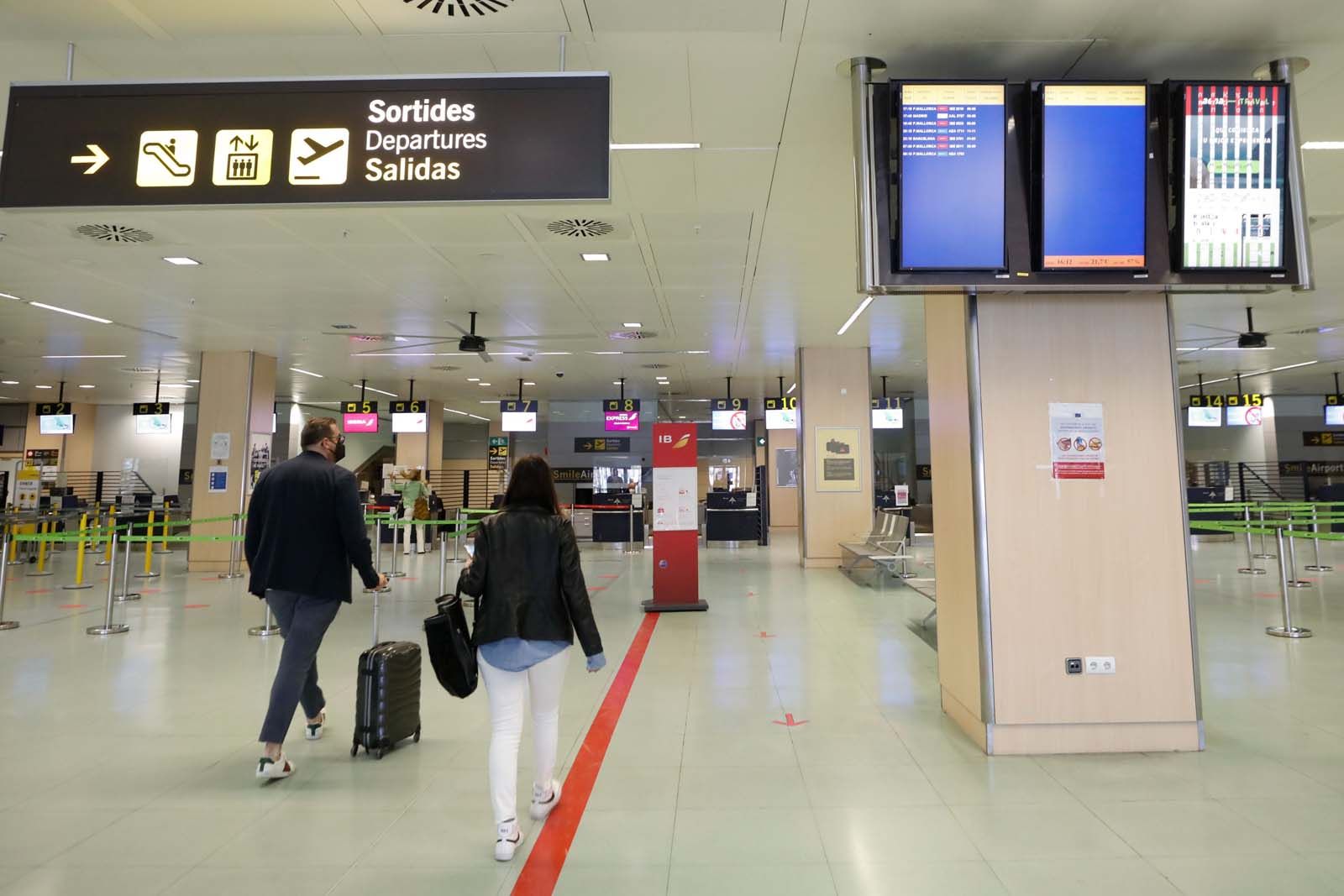 Aeropuerto de Ibiza: «Teníamos mono de viajar»