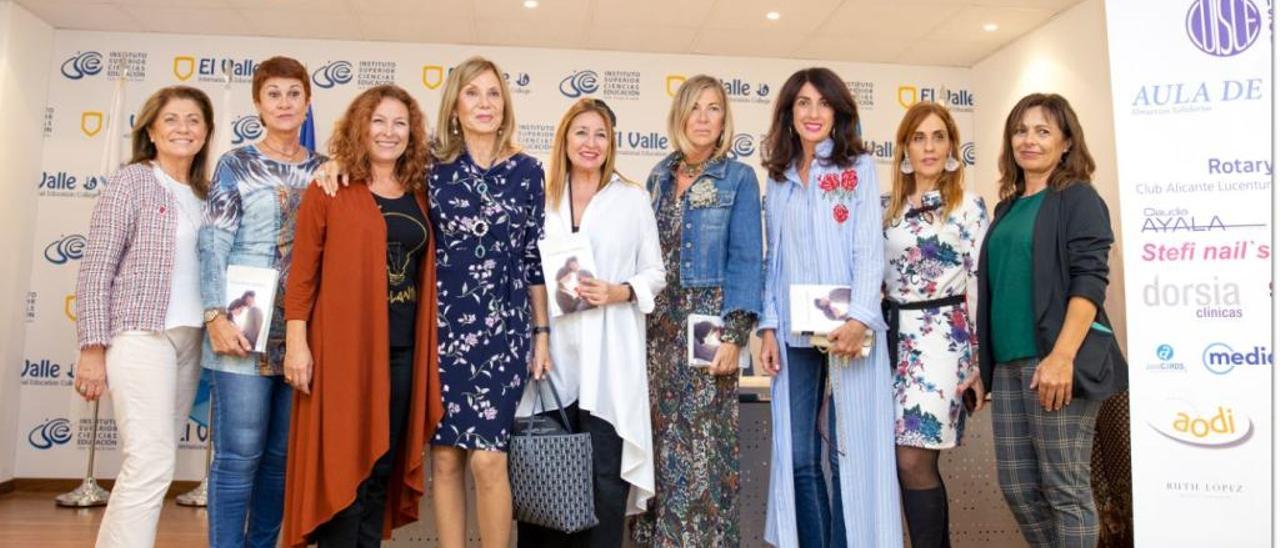 Inmaculada Villalobos, Esperanza Parodi, Manu Núñez, Pilar Eyre, Isabel Núñez, Mercedes Giménez, Mercedes García, Sandra Torrigeli y María Agulló.