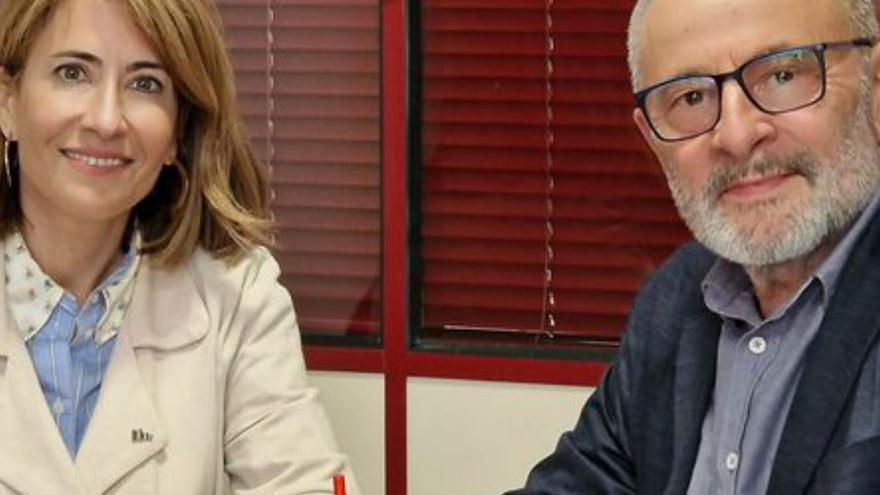 Paco Rodríguez, con Raquel Sánchez.   | // FDV