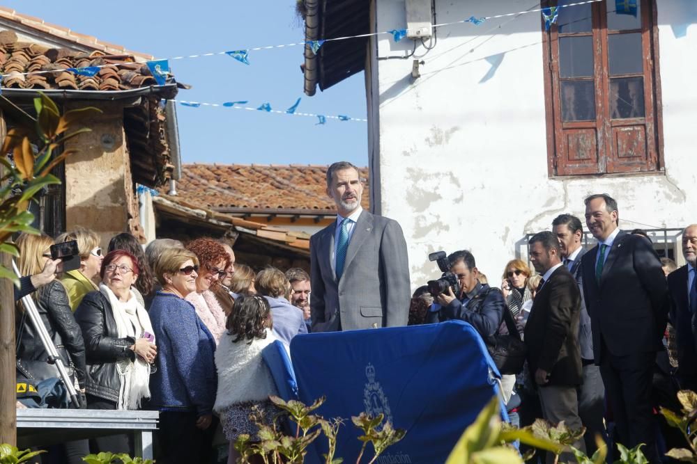Los Reyes visitan Poreñu, Pueblo Ejemplar 2017
