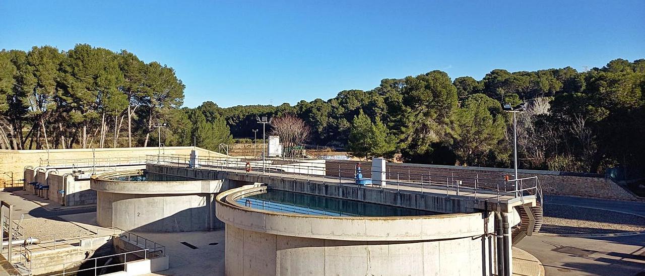 Instalaciones en la planta potabilizadora la Presa de Manises. | EMSHI