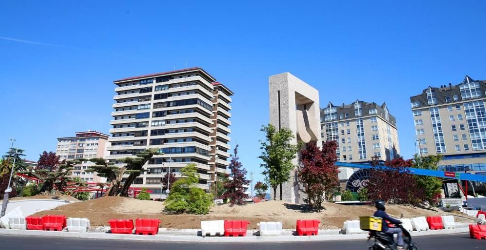 Así luce la Plaza de América de Vigo a unos días de finalizar su humanización