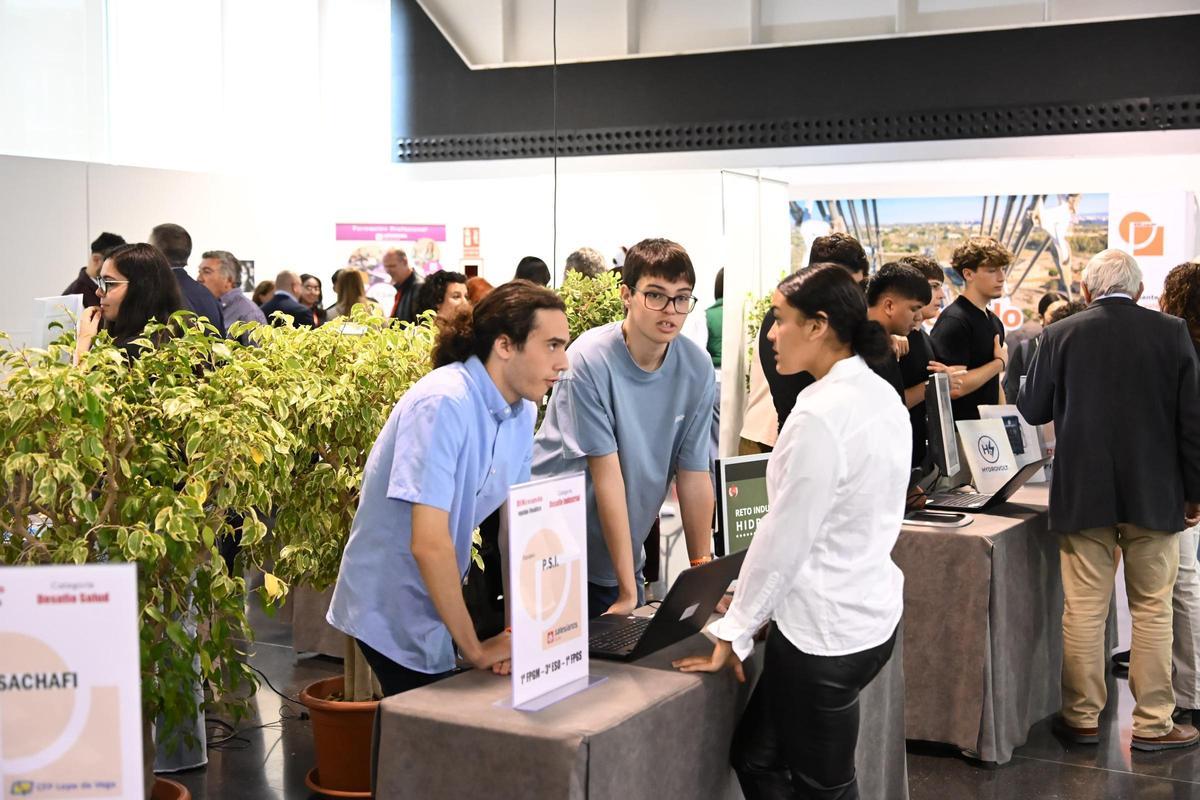 Los jóvenes participantes en Bikreando tienen la oportunidad de dar a conocer sus ideas de negocio a empresarios e inversores