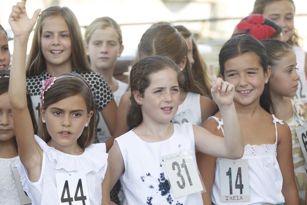 Las candidatas a la Corte de Honor Infantil, en l'Oceanogràfic