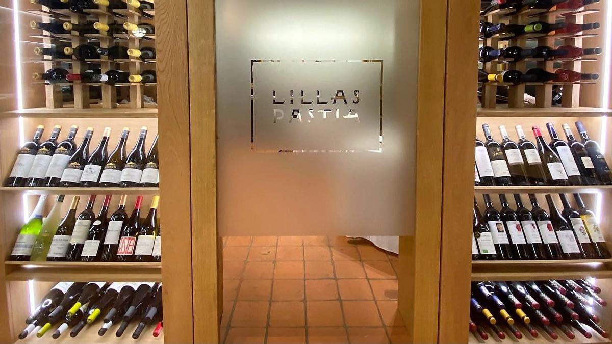 La bodega que da acceso a la sala del restaurante Lillas Pastia.