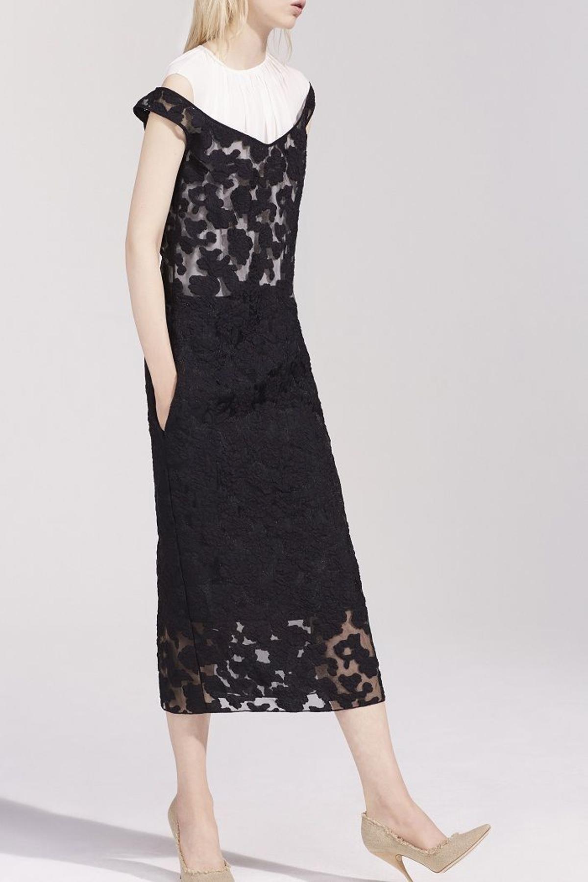 Nina Ricci colección primavera 2016, vestido midi negro
