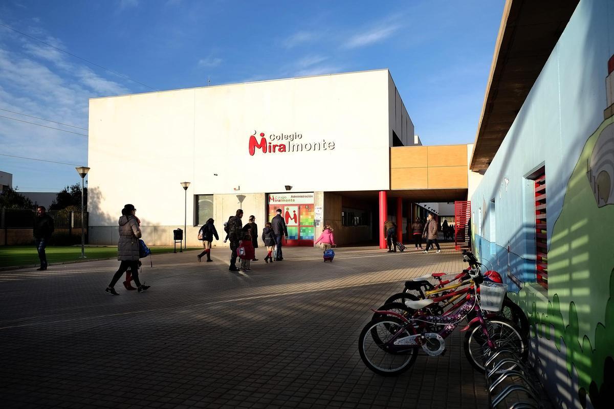 El Colegio Miralmonte abarca todas las etapas educativas, garantizando un seguimiento coherente de cada alumno.