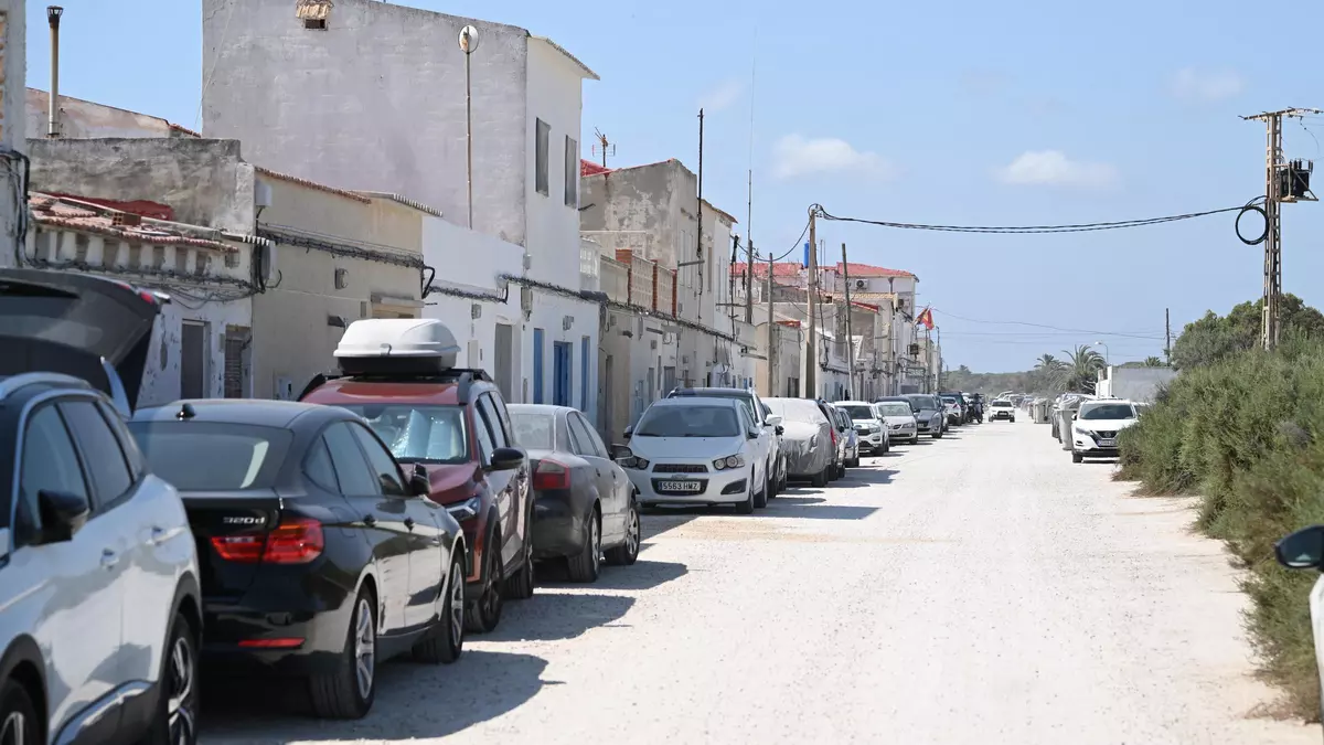 «Costas ha abandonado a los vecinos de El Pinet»