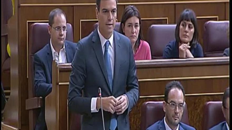 Pedro Sánchez critica a Rajoy