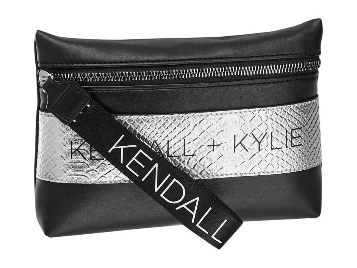 Bolso de mano negro de Kendall+Kylie Jenner para Deichmann. (Precio: 12, 90 euros)