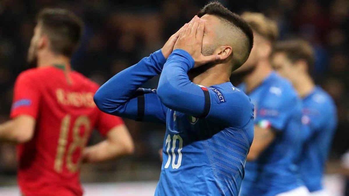 Insigne se lamenta de una ocasión fallada