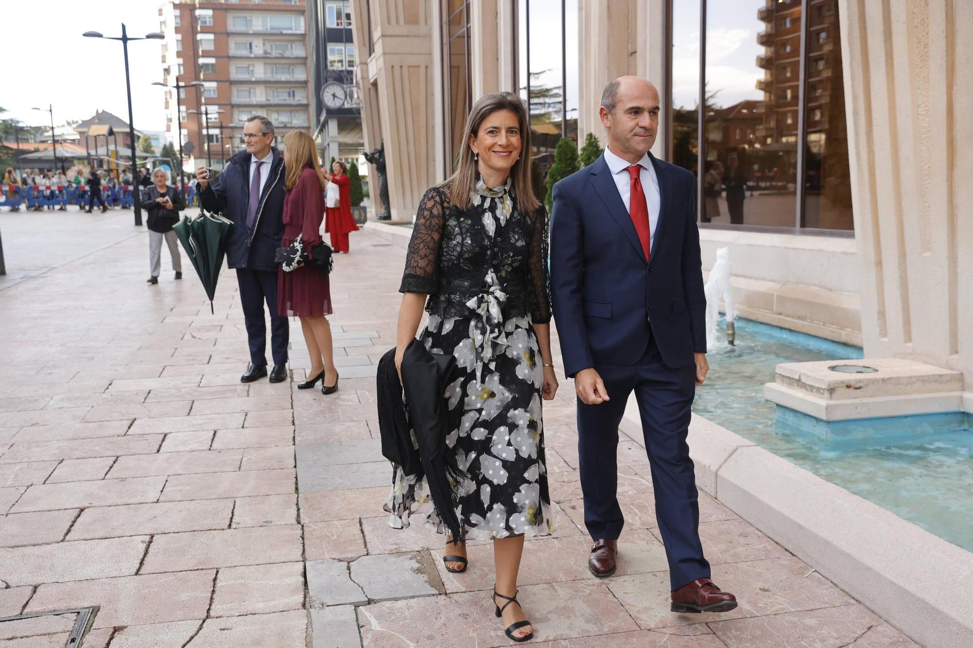 EN IMÁGENES: La Familia Real asiste en Oviedo al concierto de los premios "Princesa de Asturias"