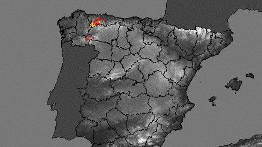 El temporal deja en Asturias 40 rayos