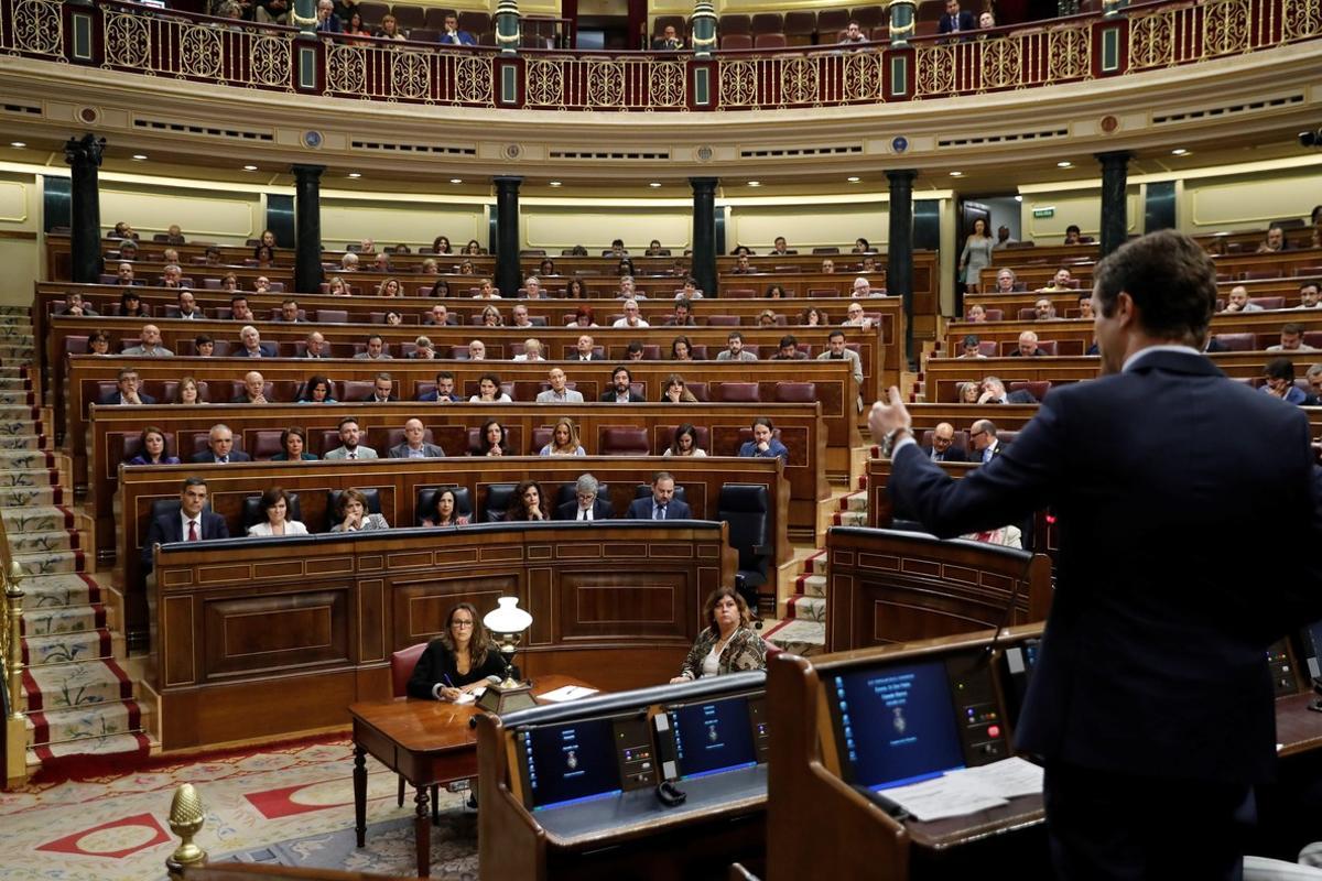 El Congreso durante la intervención de Pablo Casado en una sesión de control.