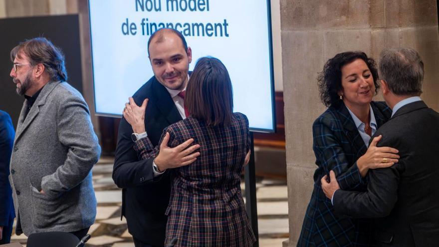 Reunió del Govern amb els agents socials i econòmics per abordar el nou model de finançament, ahir. | JORDI OTIX