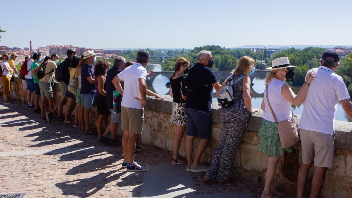 Turistas en Zamora