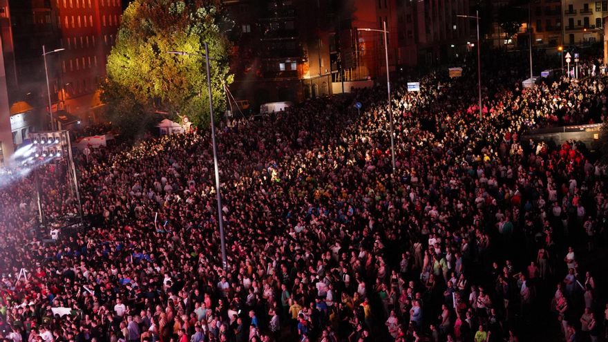 GALERÍA | La orquesta La Misión llena Zamora en las fiestas de San Pedro