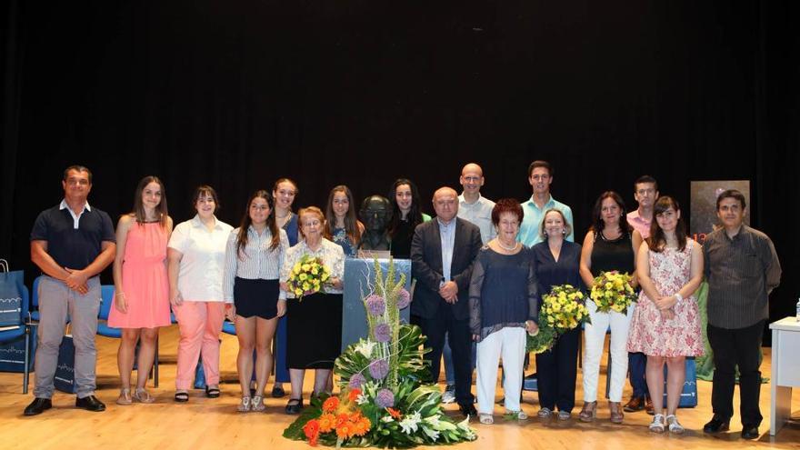 Benimodo adjudica sus Premis Literaris Vicent Andrés Estellés a estudiantes de Albalat de la Ribera y la Pobla Llarga