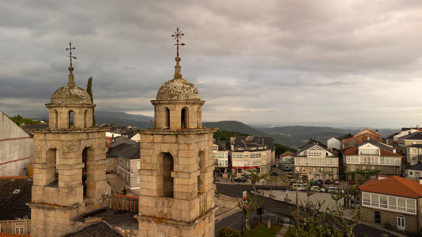 El campanario de Castro Caldela