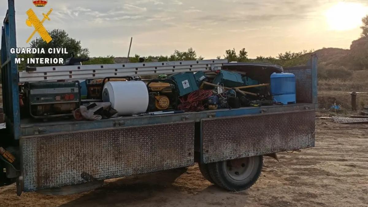 La Guardia Civil recuperó la mayoría de los efectos sutraídos en una finca de Fabara, donde vivía el acusado cuando fue detenido a mediados del mes de julio de 2023.