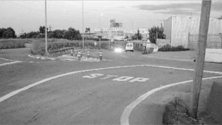 En este cruce del camino Sant Gregori se produjo el accidente mortal del 29 de septiembre.