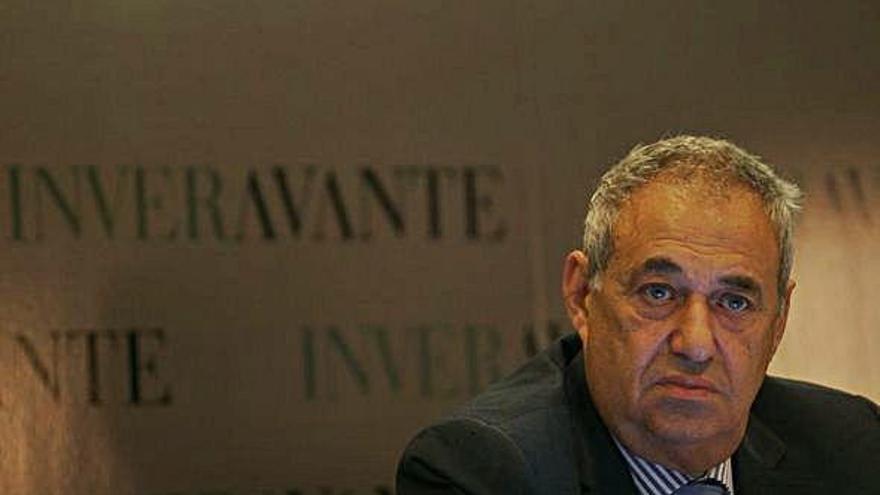 El empresario Manuel Jove, en una rueda de prensa de su corporación Inveravante.