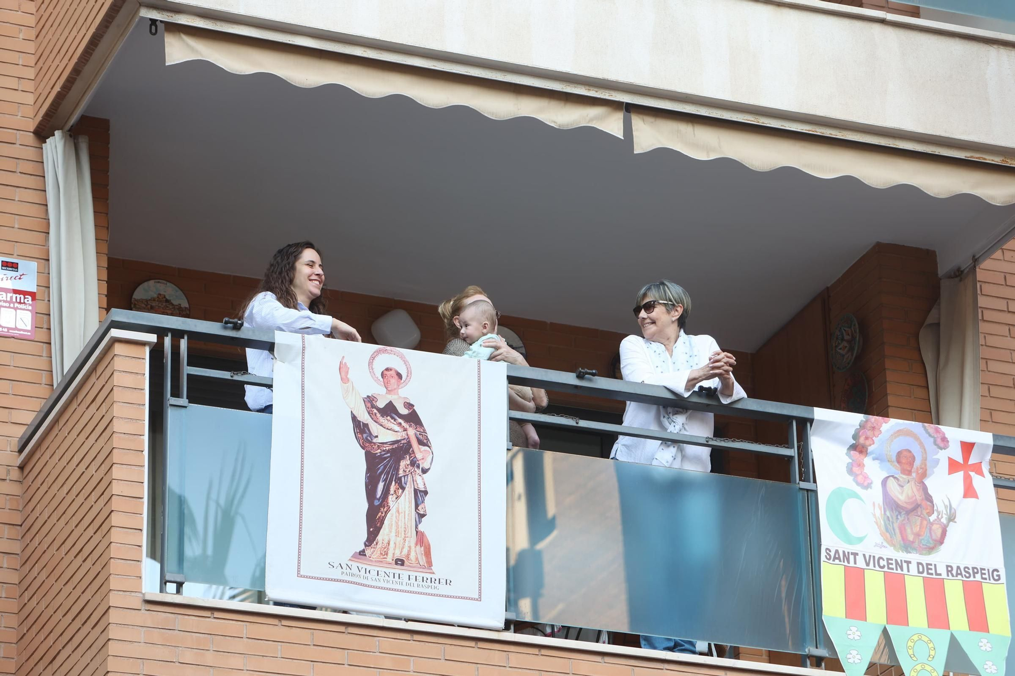 La entrada cristiana en los Moros y Cristianos de San Vicente, en imágenes