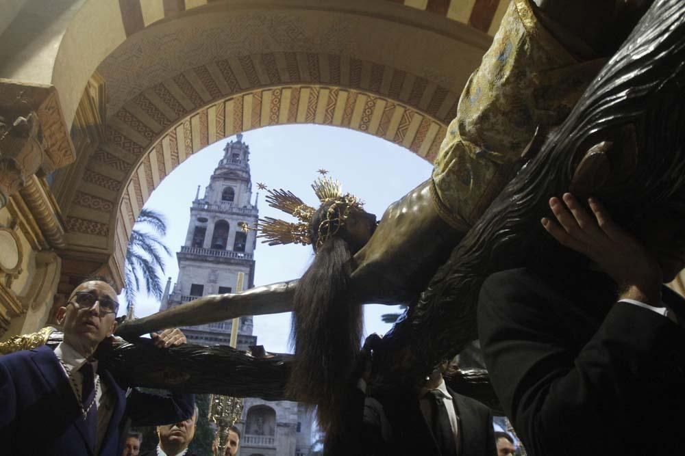 El Esparraguero preside Vía Crucis de las hermandades