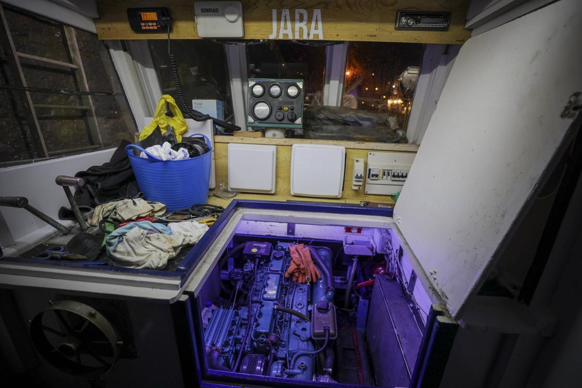 Las solitarias y duras noches de los anguleros de Asturias