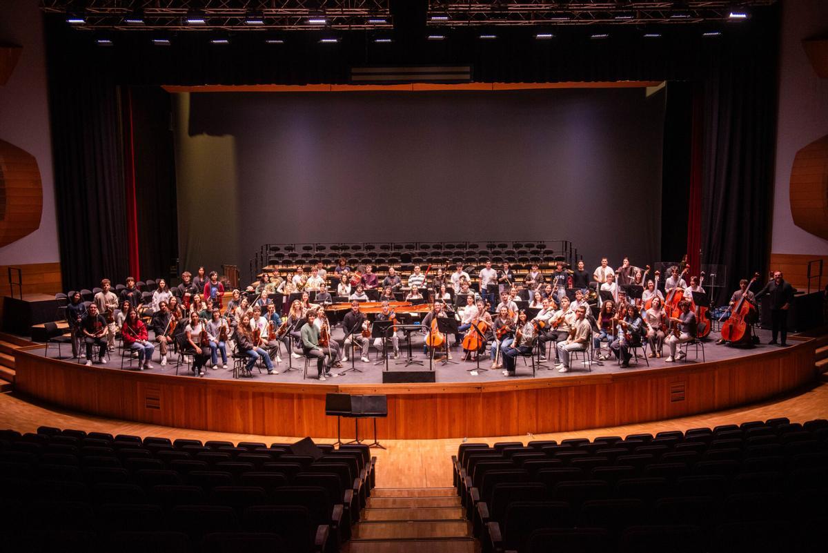 ORQUESTA SINFONICA JOVEN