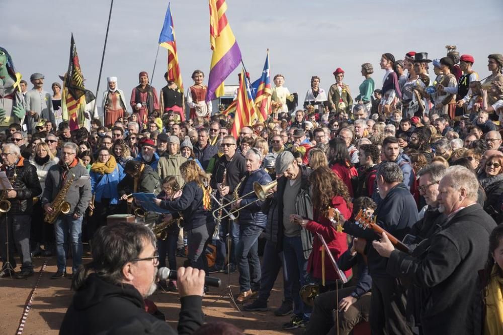 Trobada de colles geganteres a Lledoners