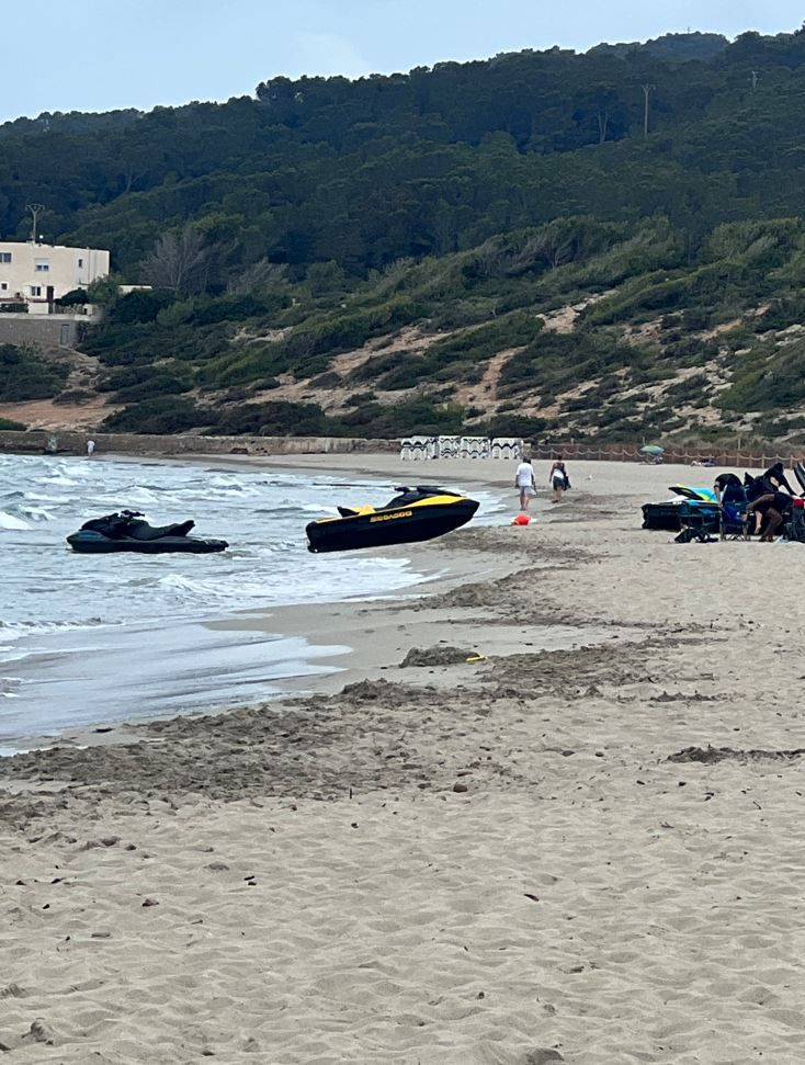 Motos de agua en Platja d'en Bossa