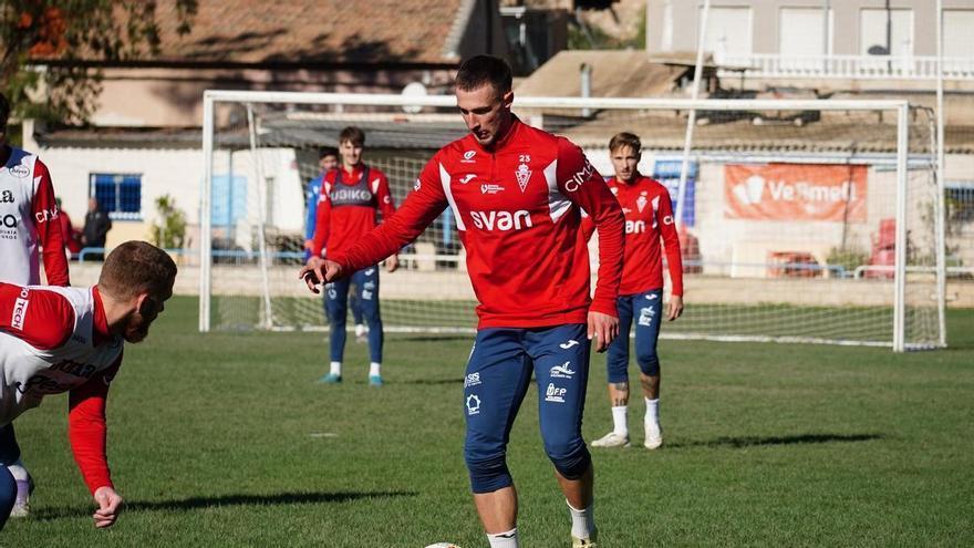 La competencia con Ortuño, un nuevo escenario para Flakus en el Real Murcia