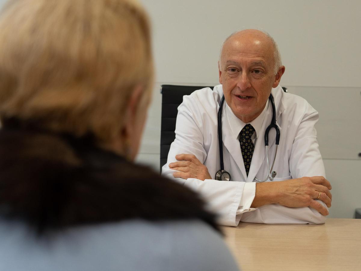 La geriatría estudia cómo los distintos problemas de salud interactúan entre sí en el cuerpo de una persona mayor.