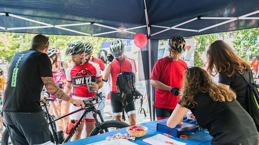 Pedaladas por los que esperan