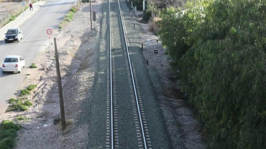 Imagen de la vía en el tramo Lorca-Pulpí.