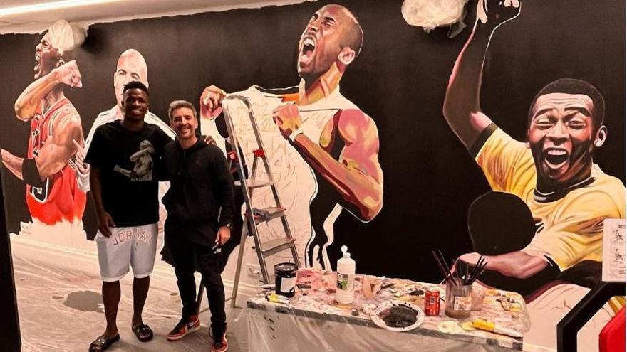 Künstler von Mallorca malt großes Wandgemälde in Villa von Real Madrid-Star Vinicius