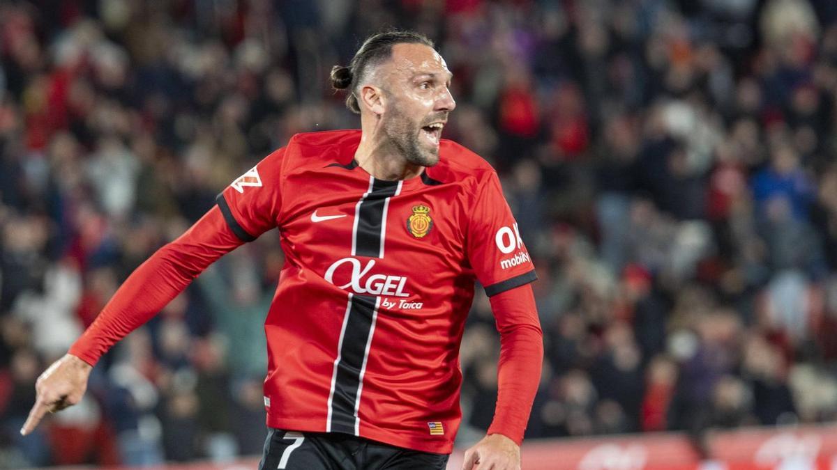 Mercado de fichajes | Muriqi, pendiente a las elecciones a la presidencia del Fenerbahçe para salir del Mallorca