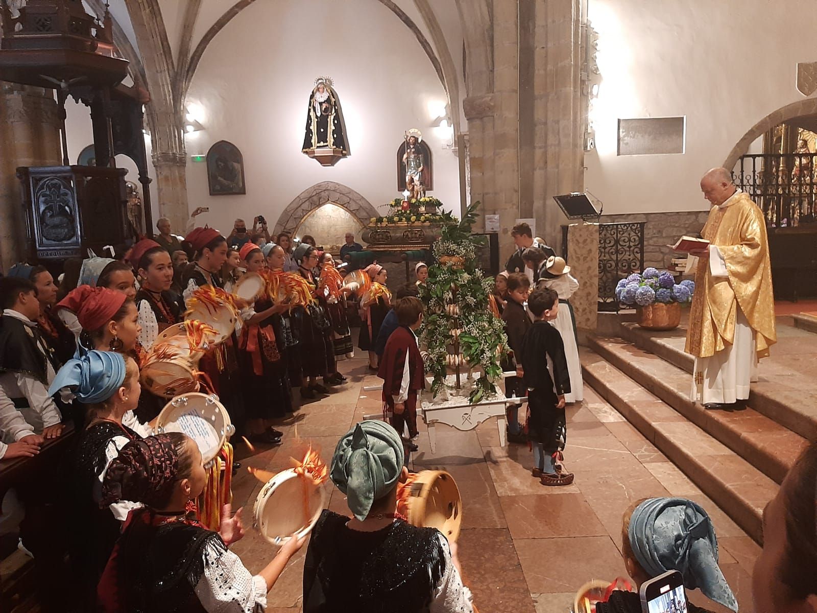 En imágenes: Así ha sido el regreso de las fiestas de San Roque, en Llanes