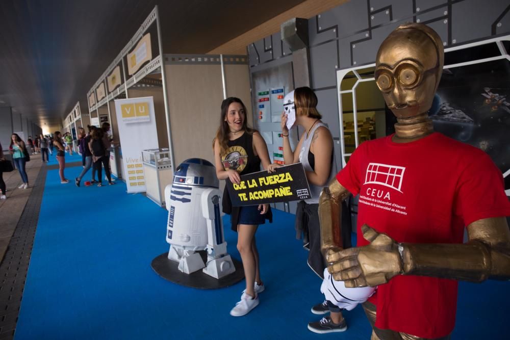 La UA da la bienvenida a los alumnos