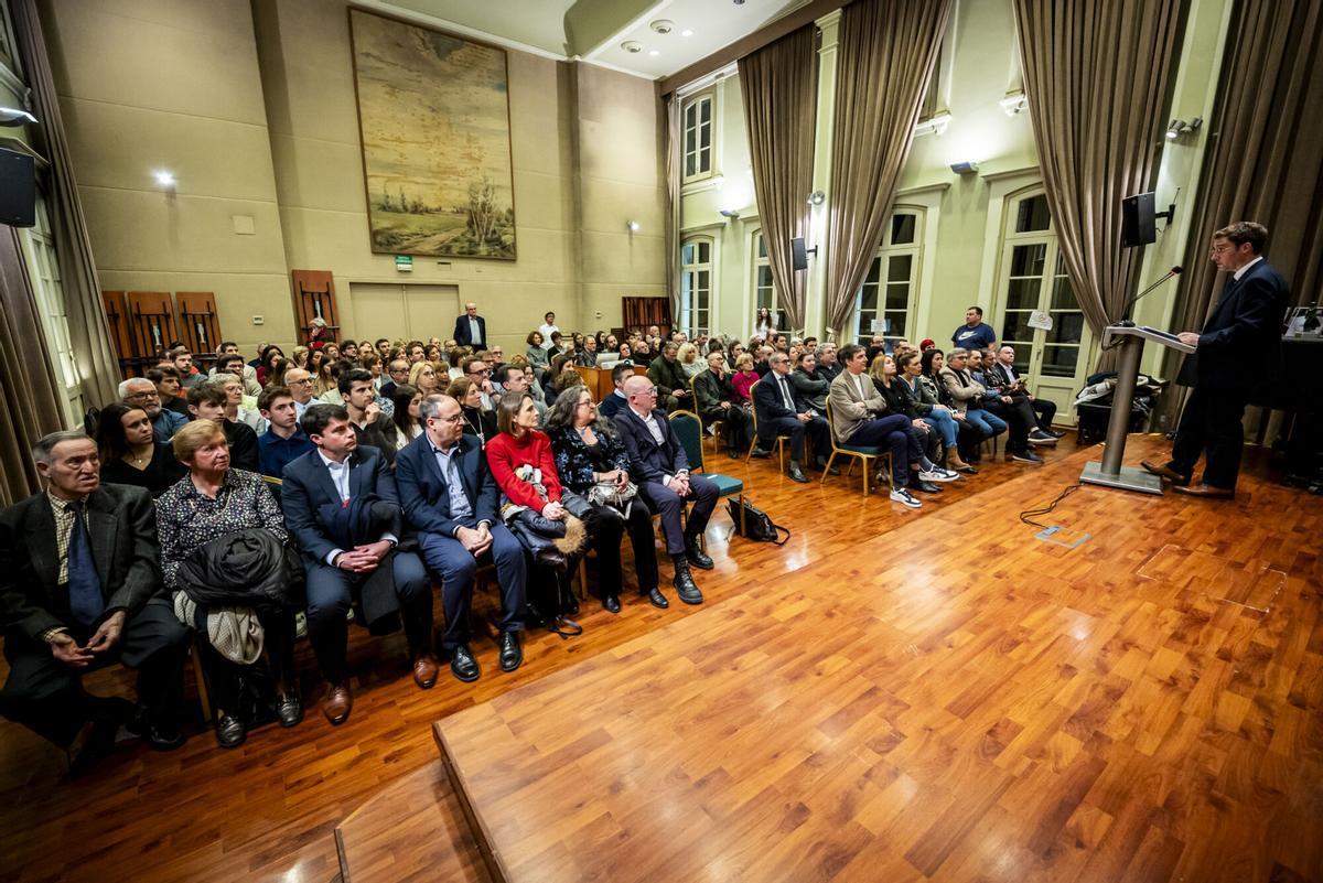 Les imatges de la Nit del Comerç de Figueres 2026